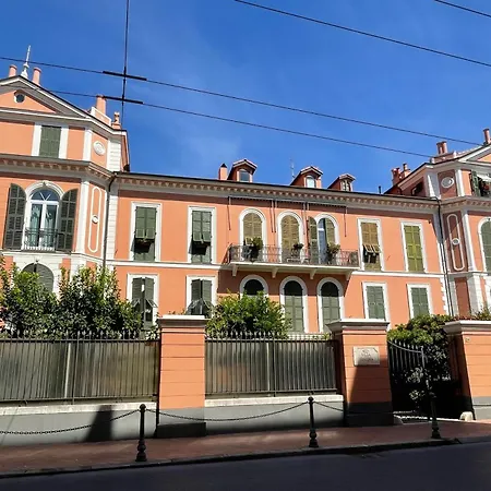 Апартаменты Eugenia - Luxury Flat With Parking Space Бордигера