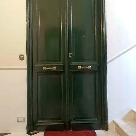 Eugenia - Luxury Flat With Parking Space