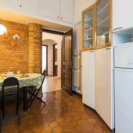 Villa Eugenia - Luxury Flat In The Centre, With Parking Space Bordighera