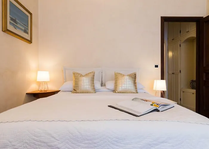 Apartmán Eugenia - Luxury Flat With Parking Space