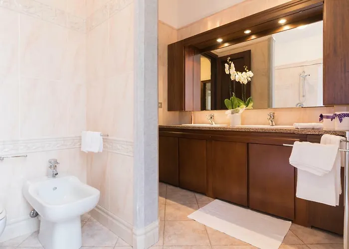 Eugenia - Luxury Flat With Parking Space *