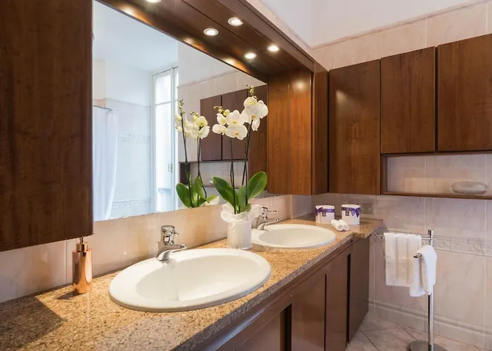 Eugenia - Luxury Flat With Parking Space Apartamento